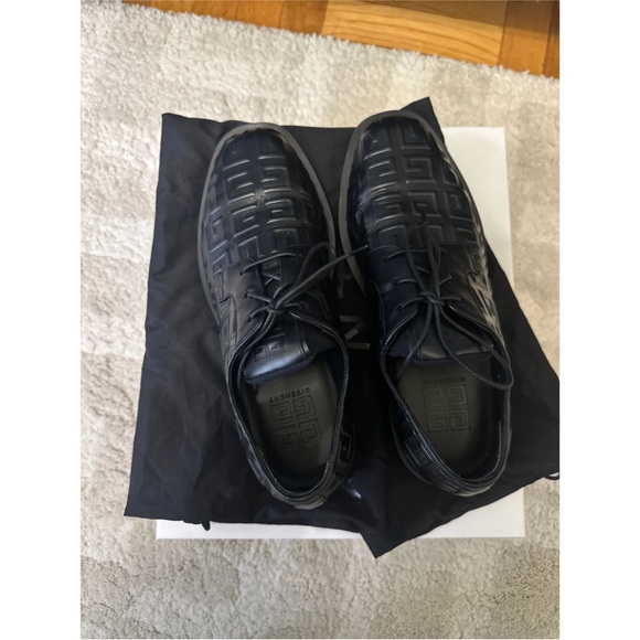 GIVENCHY 4G MOTIF Leather Lace Ups size 42/9 - Picture 6 of 10
